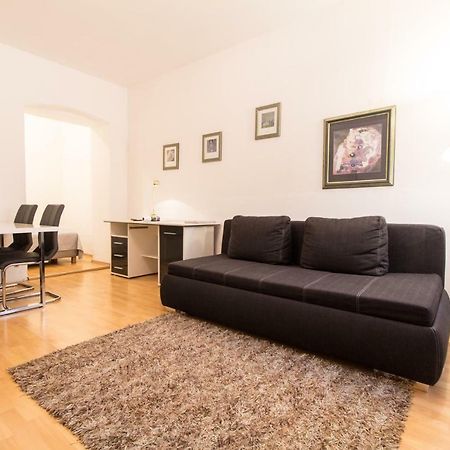 Apartment Meidling Vienna Exterior photo